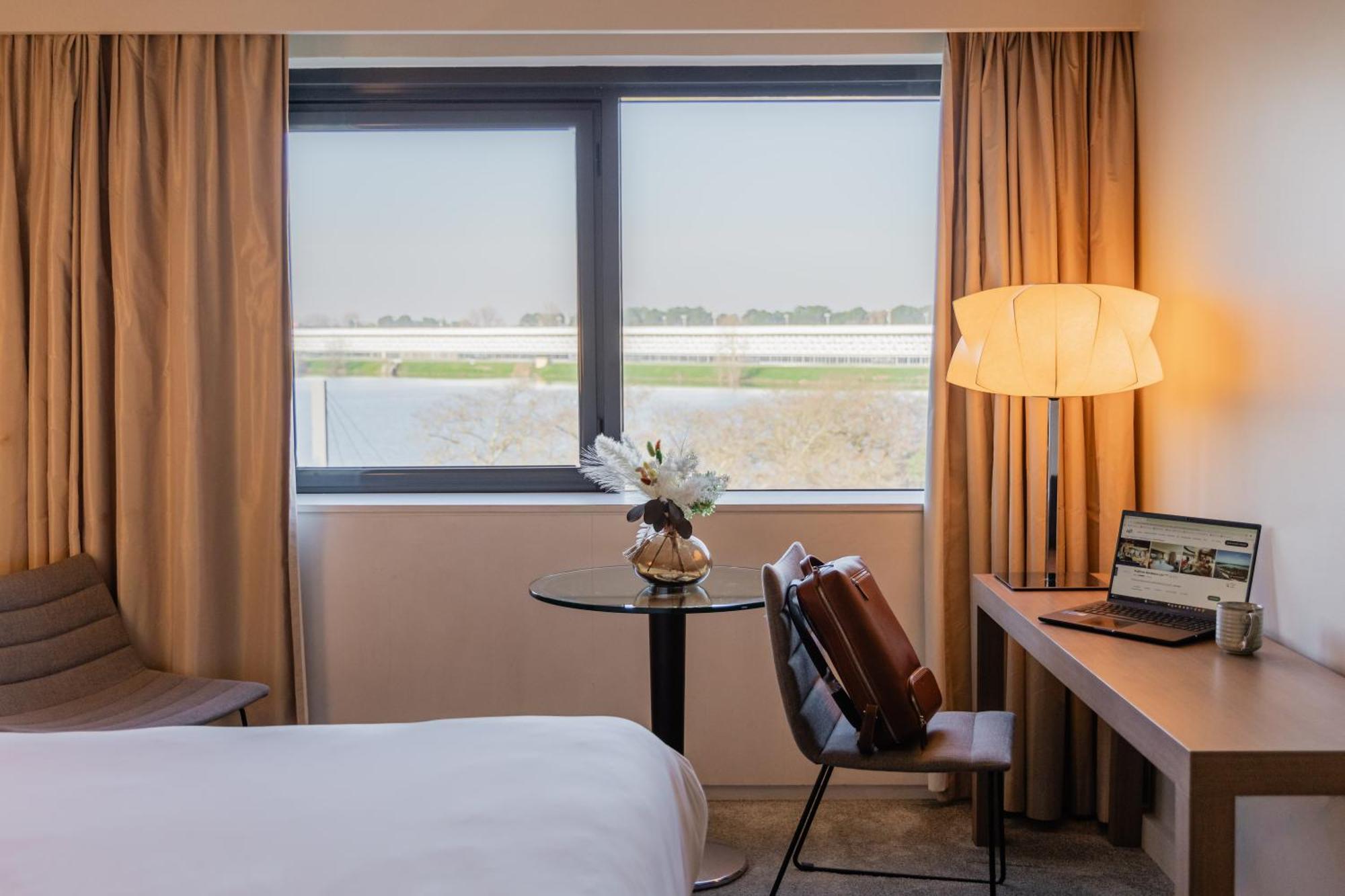 Pullman Bordeaux Lac Exterior foto