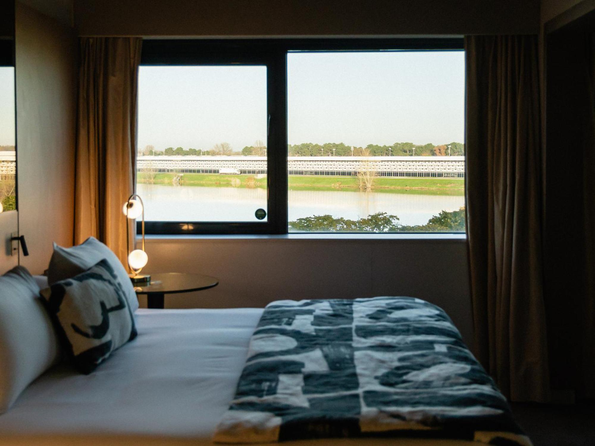 Pullman Bordeaux Lac Exterior foto